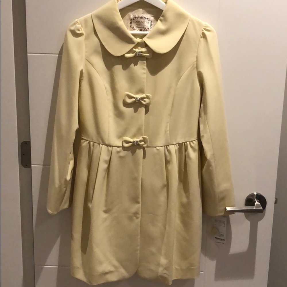 New Lady’s coat